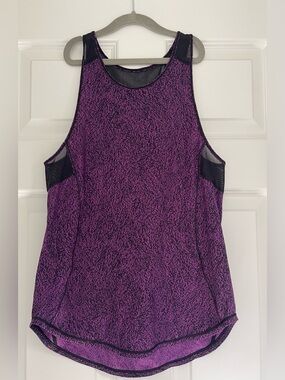 Lululemon tank top - probably a size 4